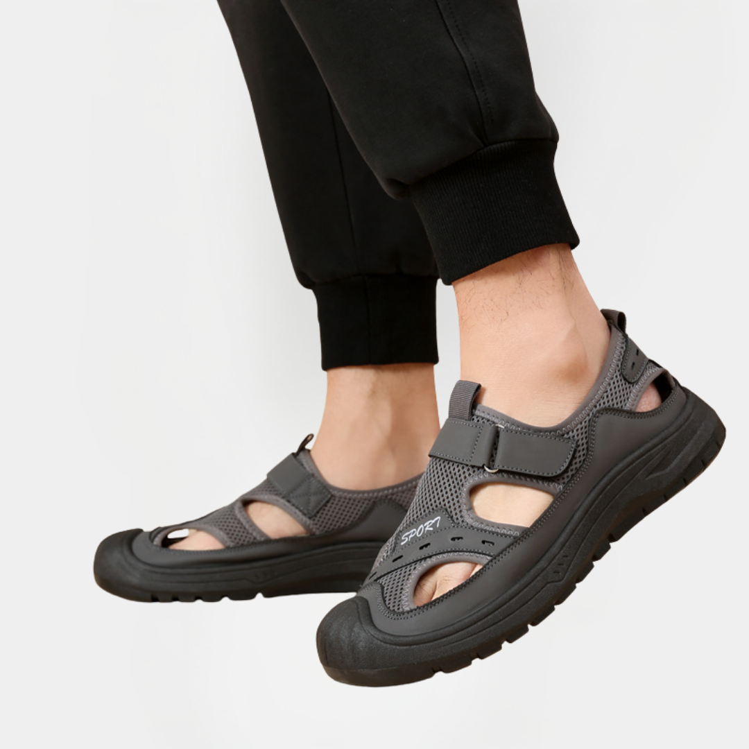 Wesley | Closed-Toe Walking Sandals