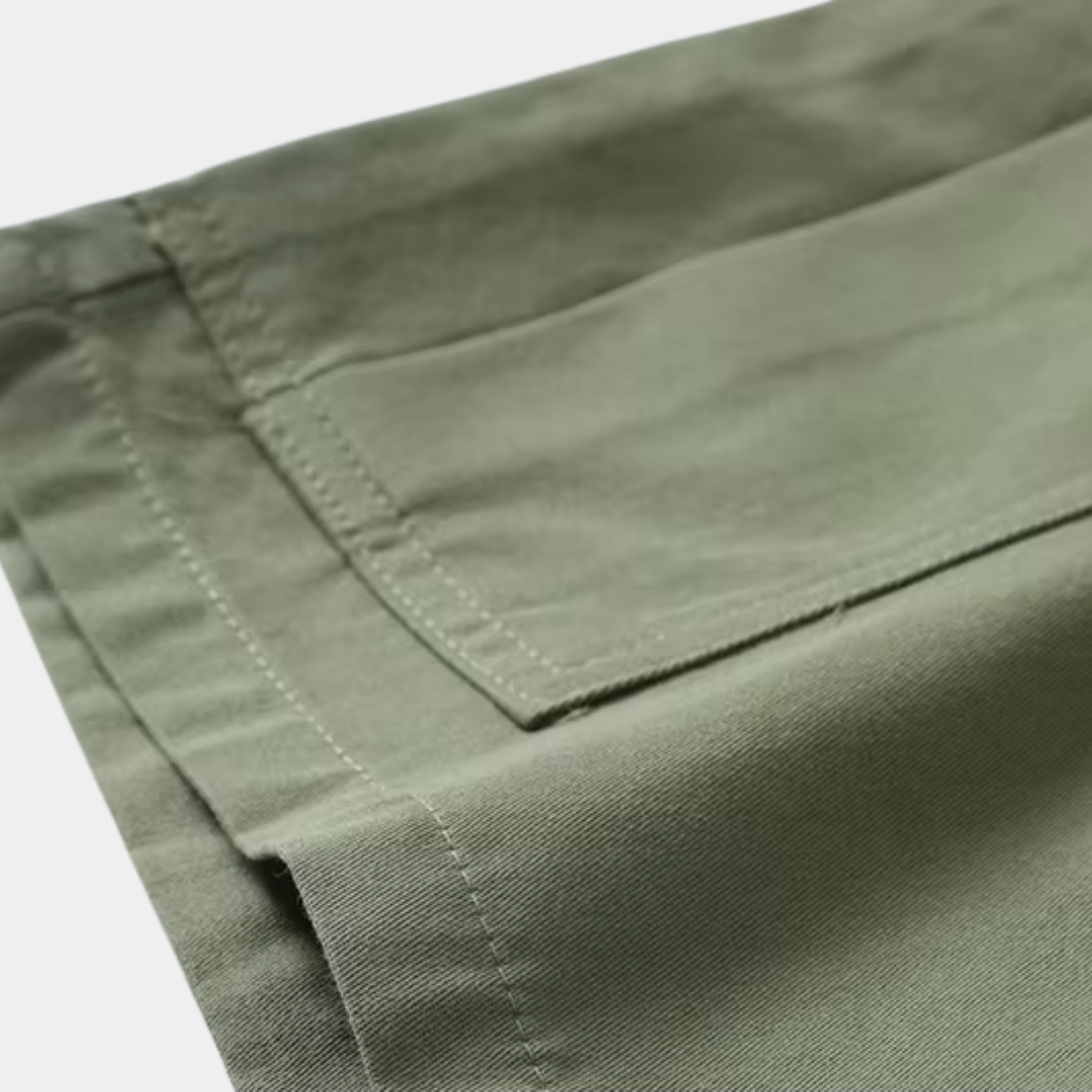 Ethan | Classic Cargo Bermuda Shorts